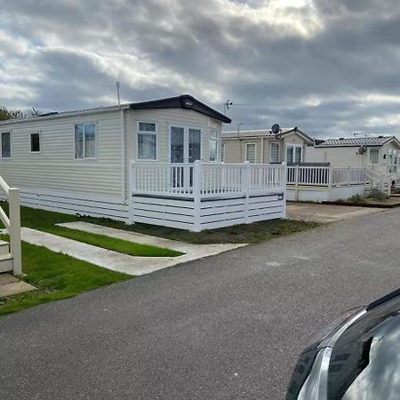 Luxury 6 Berth Holiday Caravan Seasalter Exterior foto
